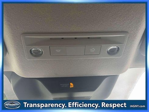 Certified 2025 Nissan Kicks SV image 29