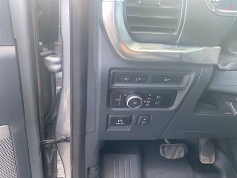 Used 2022 Ford F150 Lariat AWD/4WD image 19