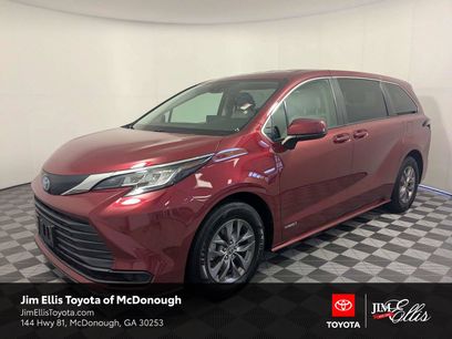 Used 2021 Toyota Sienna LE
