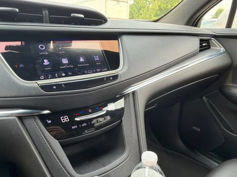 Used 2022 Cadillac XT5 Luxury AWD/4WD image 14