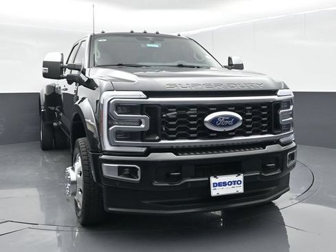 Used 2026 Ford F450 Platinum w/ Platinum Plus Package AWD/4WD image 3
