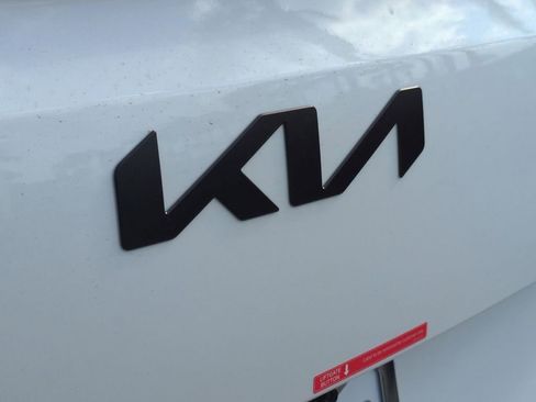 New 2026 Kia Carnival SX FWD image 31