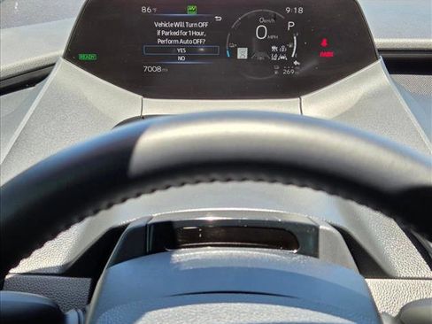 Used 2023 Toyota Prius Prime FWD image 11