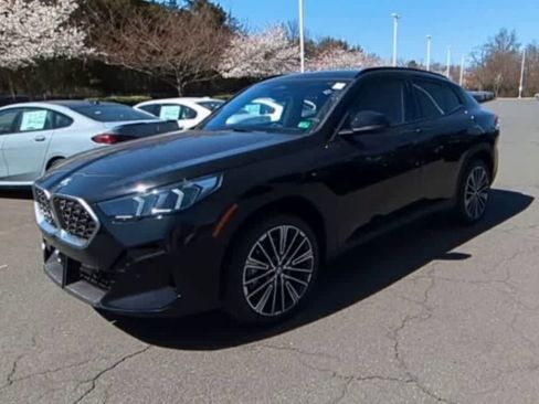 Used 2025 BMW X2 xDrive28i w/ Convenience Package image 4