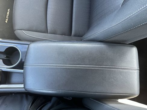 Used 2023 Nissan Altima 2.5 SV FWD image 21
