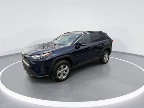 Used 2023 Toyota RAV4 XLE w/ Convenience Package image 8