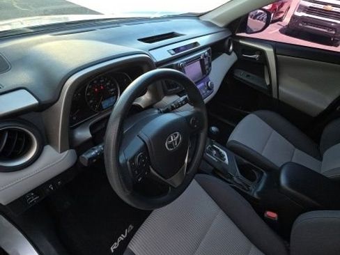 Used 2015 Toyota RAV4 XLE image 10