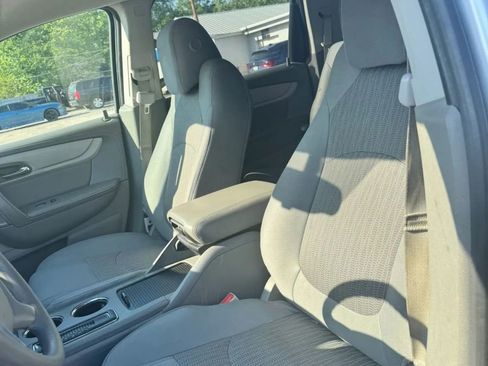 Used 2017 Chevrolet Traverse LS image 11