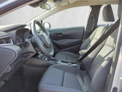 Certified 2025 Toyota Corolla LE image 9