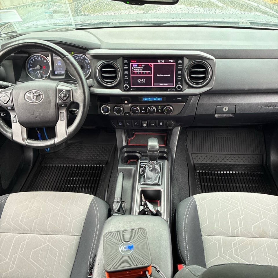 Used 2021 Toyota Tacoma TRD Off-Road w/ Technology Package AWD/4WD image 45