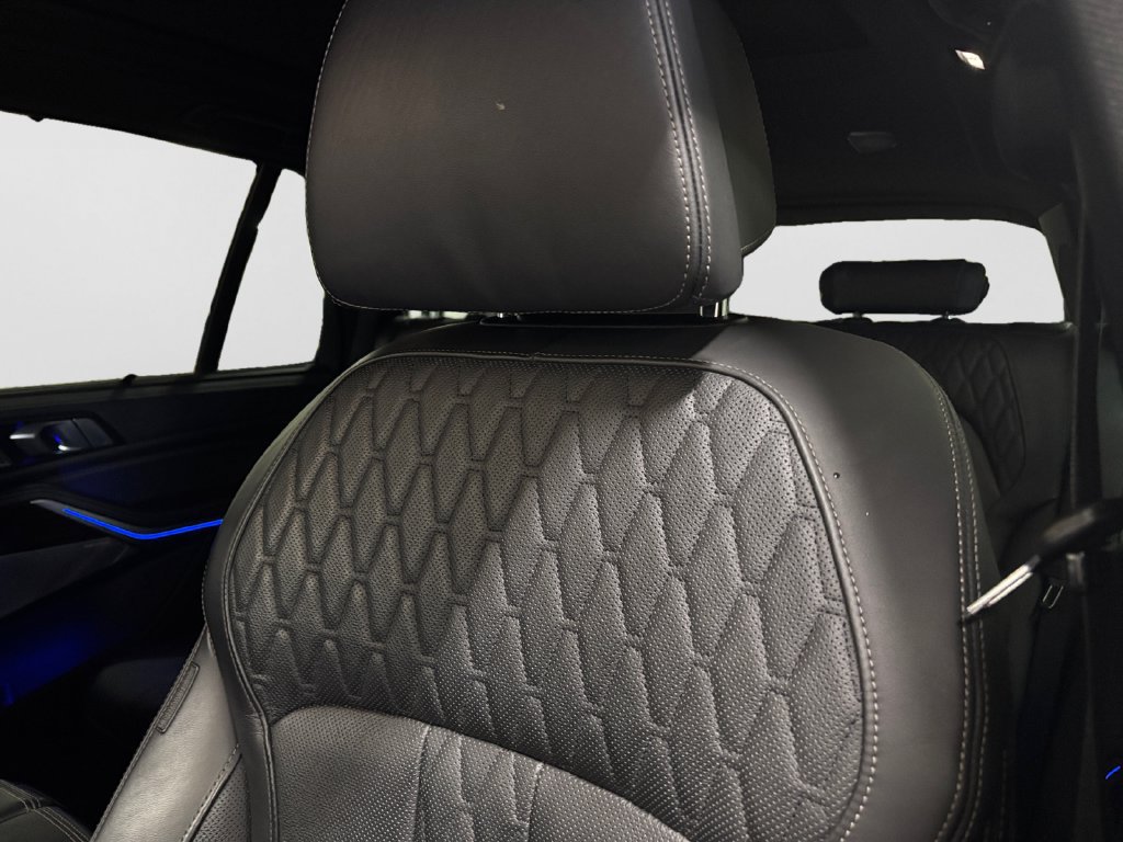 Used 2020 BMW X5 M50i w/ Executive Package AWD/4WD image 34