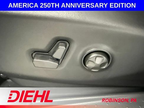 New 2027 Chrysler Pacifica Select FWD image 24