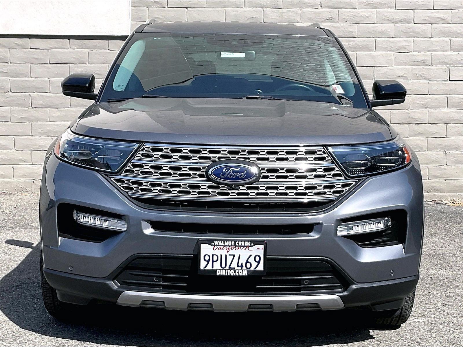 Used 2023 Ford Explorer Limited RWD image 2
