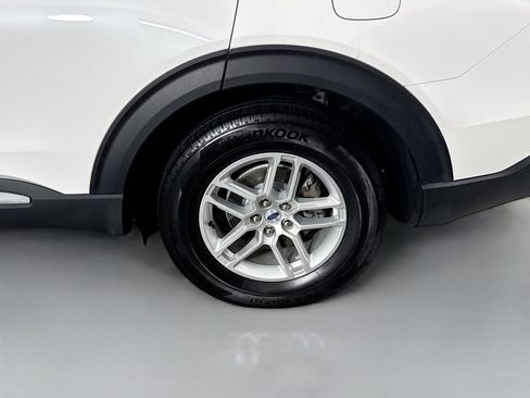 Used 2025 Ford Explorer Active RWD image 20