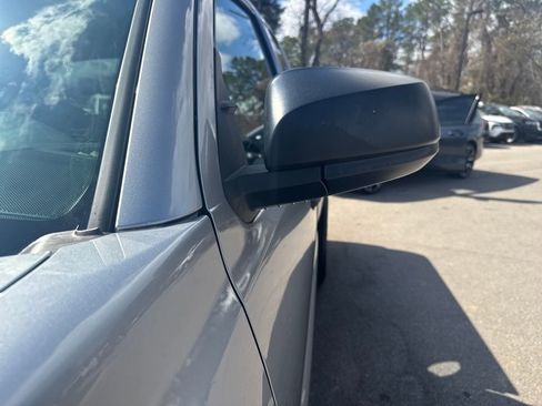 Used 2019 Toyota Tacoma SR image 34