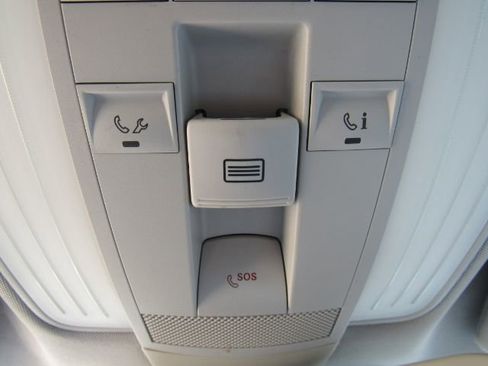 Used 2014 Mercedes-Benz E 350 Sedan image 51