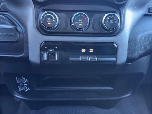 Used 2024 RAM 2500 Big Horn image 26