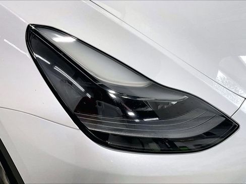 Used 2022 Tesla Model Y Performance AWD/4WD image 29