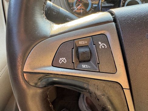 Used 2011 Buick LaCrosse CXS image 24