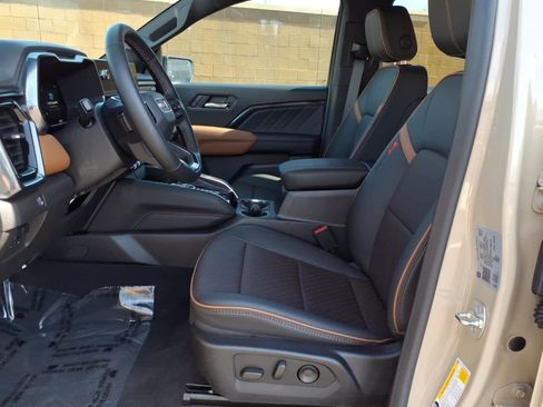 Used 2024 GMC Canyon AT4 w/ AT4 Premium Package image 26