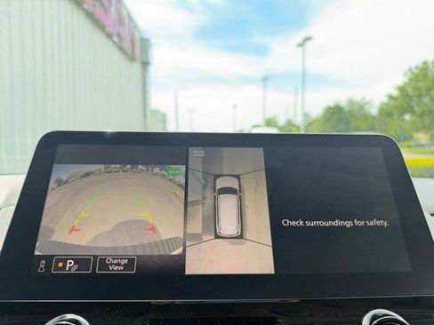 Used 2022 Nissan Armada SL AWD/4WD image 21