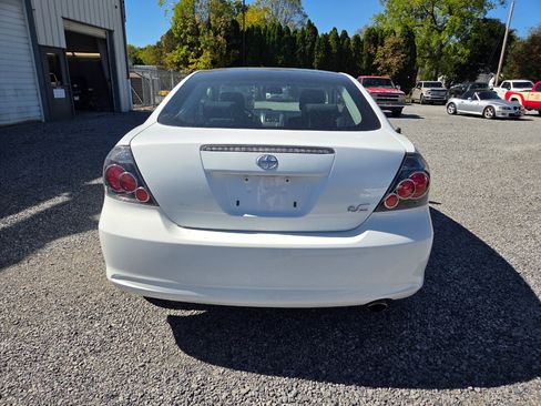 Used 2009 Scion tC image 4