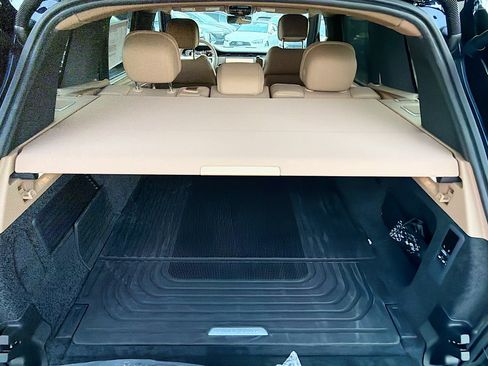 New 2026 Land Rover Range Rover SE AWD/4WD image 11