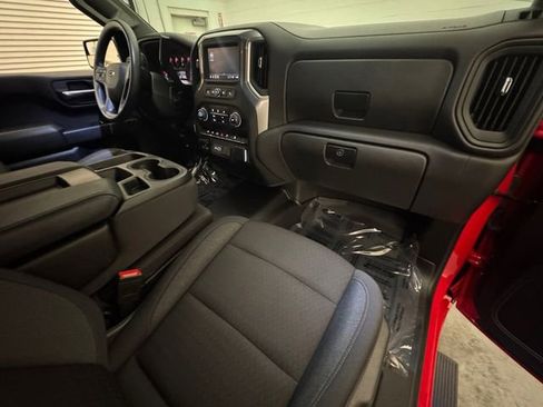 Used 2024 Chevrolet Silverado 1500 Custom Trail Boss image 32