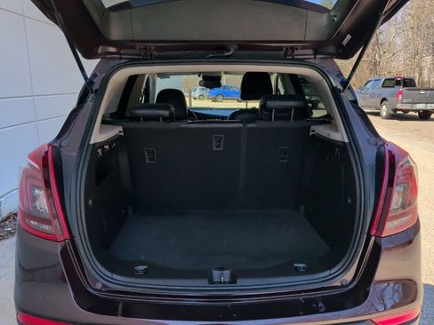 Used 2018 Buick Encore Preferred image 9