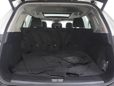Used 2023 Nissan Rogue SV w/ SV Premium B Package AWD/4WD image 9