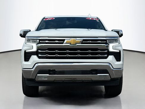 Used 2024 Chevrolet Silverado 1500 LTZ AWD/4WD image 17