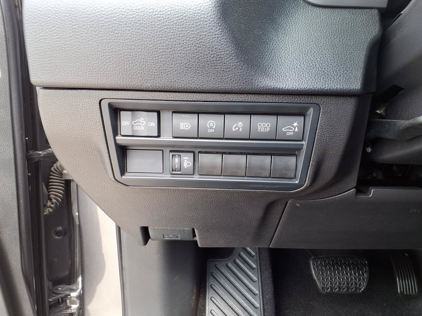 Used 2025 Toyota Tundra SR5 w/ SR5 Convenience Package AWD/4WD image 24