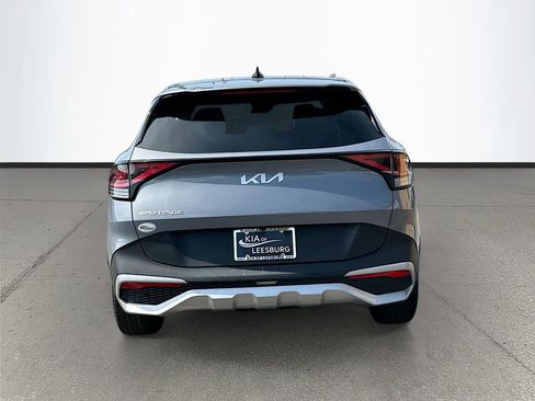 Used 2024 Kia Sportage EX image 6