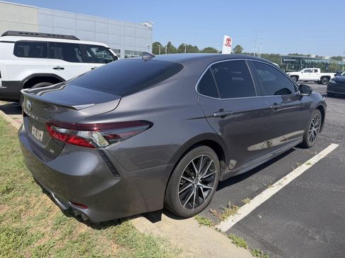 Used 2023 Toyota Camry SE FWD image 16