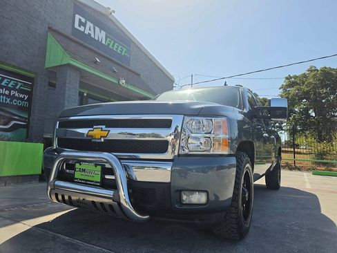 Used 2011 Chevrolet Silverado 1500 LT w/ Texas Edition RWD image 2