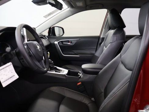 New 2025 Toyota RAV4 XLE image 12