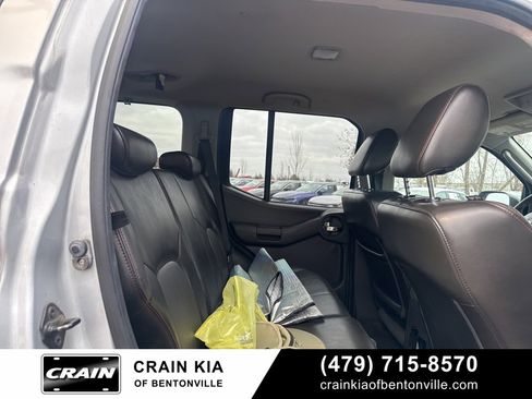 Used 2011 Nissan Xterra PRO-4X w/ Pro-4x Leather Pkg image 13