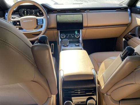 Used 2023 Land Rover Range Rover SE image 15