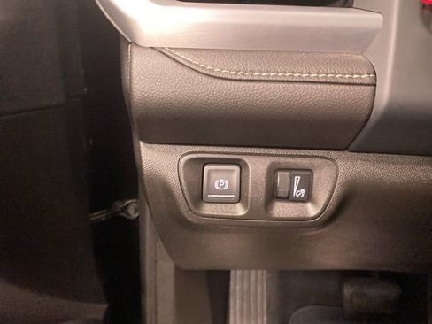 Used 2023 GMC Acadia SLE w/ Driver Convenience Package AWD/4WD image 18