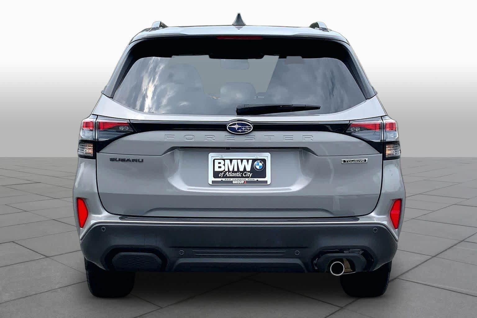 Used 2025 Subaru Forester Touring AWD/4WD image 5