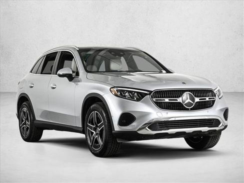 New 2026 Mercedes-Benz GLC 300 4MATIC image 3