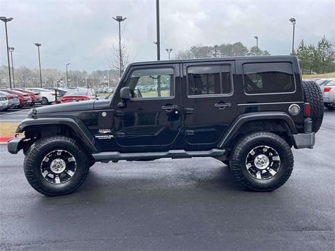 Used 2013 Jeep Wrangler Unlimited Sahara w/ Connectivity Group image 6
