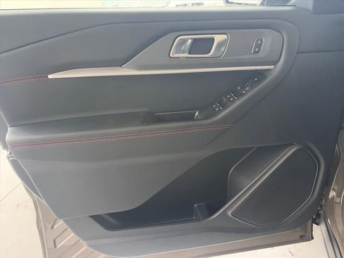 New 2026 Ford Explorer ST-Line image 9