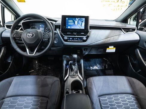 Used 2024 Toyota Corolla SE w/ SE Package image 11