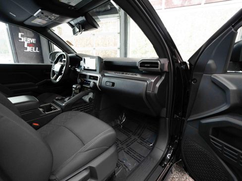 Certified 2025 Toyota Tacoma SR5 image 26