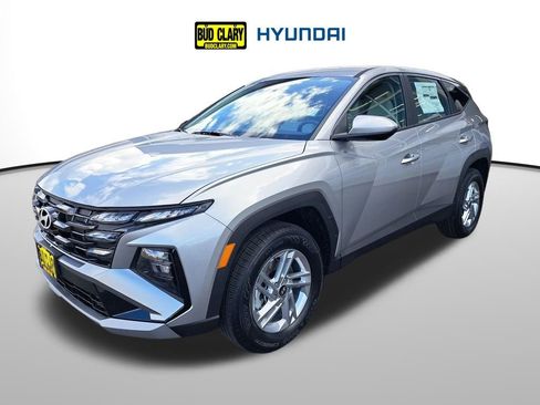 New 2026 Hyundai Tucson SE image 1