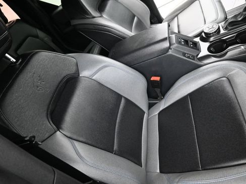 Used 2023 Ford Bronco Black Diamond AWD/4WD image 19