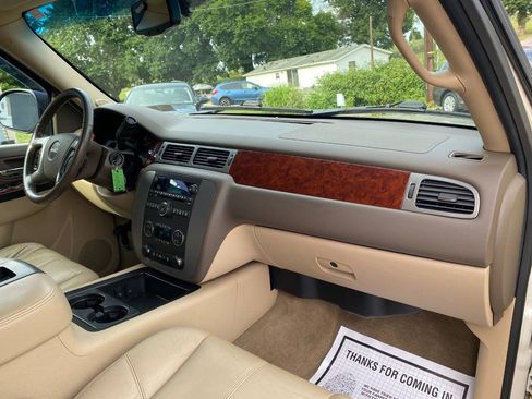 Used 2013 GMC Yukon SLT AWD/4WD image 33