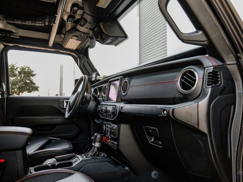 Used 2020 Jeep Gladiator Rubicon image 48