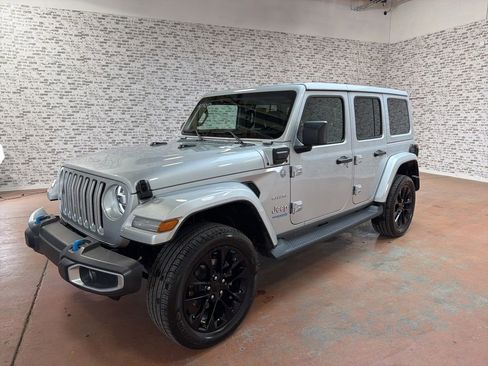 Used 2022 Jeep Wrangler Unlimited Sahara w/ Cold Weather Group image 3